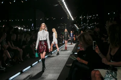 Look 9